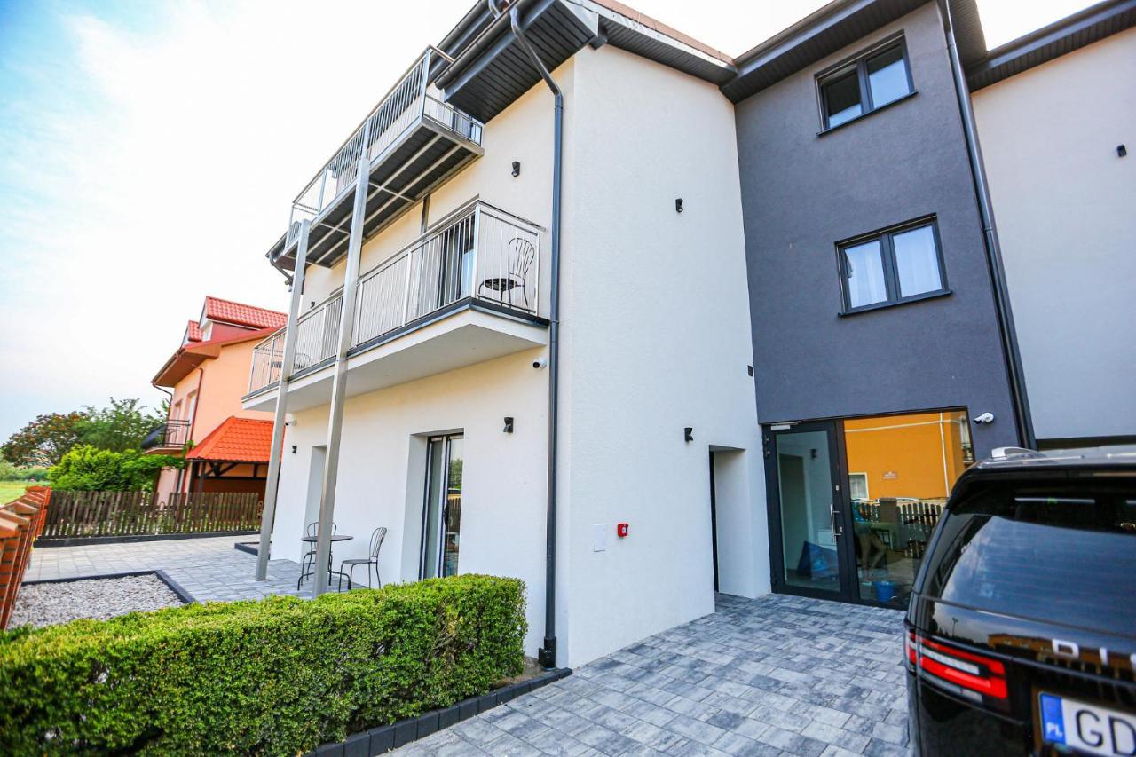 Apart Baltyk Pokoje & Apartamenty Łeba Exterior foto