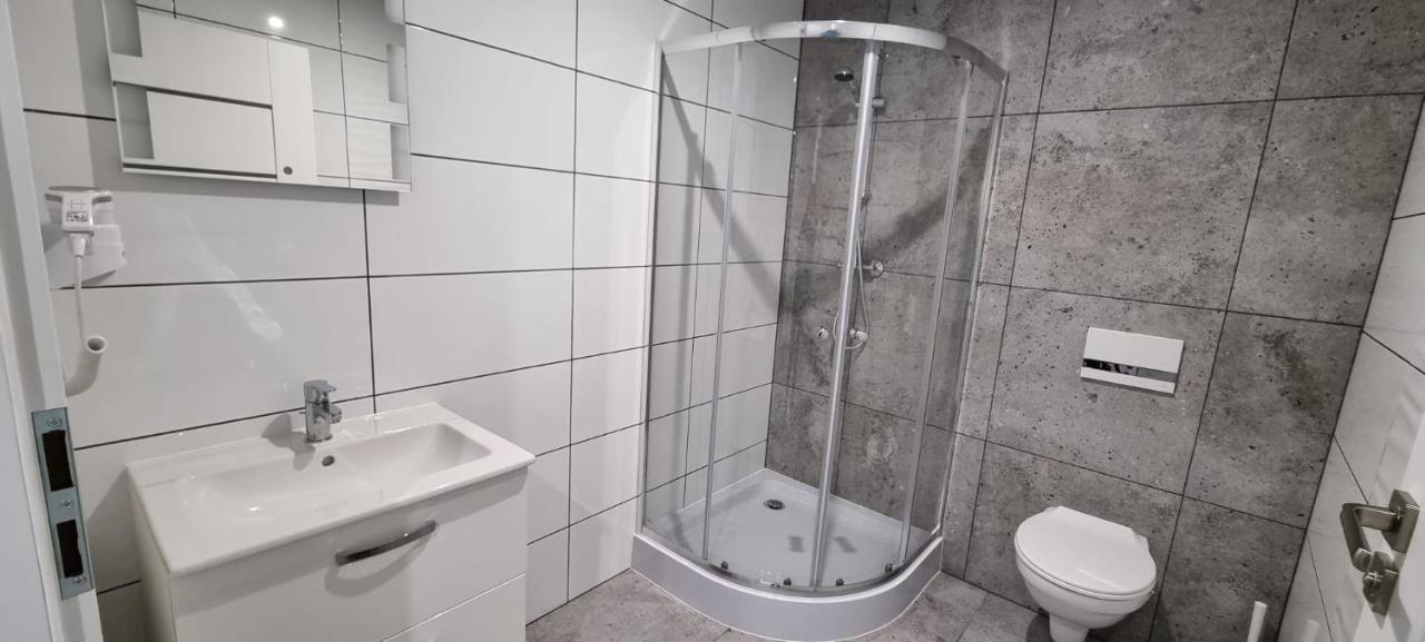 Apart Baltyk Pokoje & Apartamenty Łeba Exterior foto