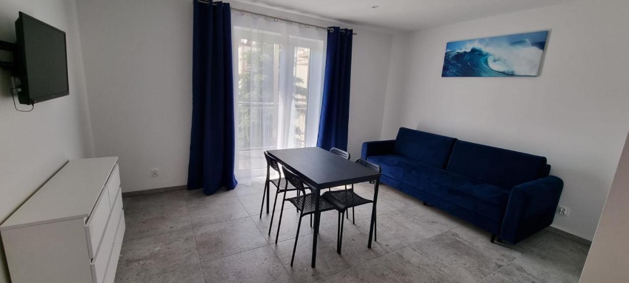 Apart Baltyk Pokoje & Apartamenty Łeba Exterior foto
