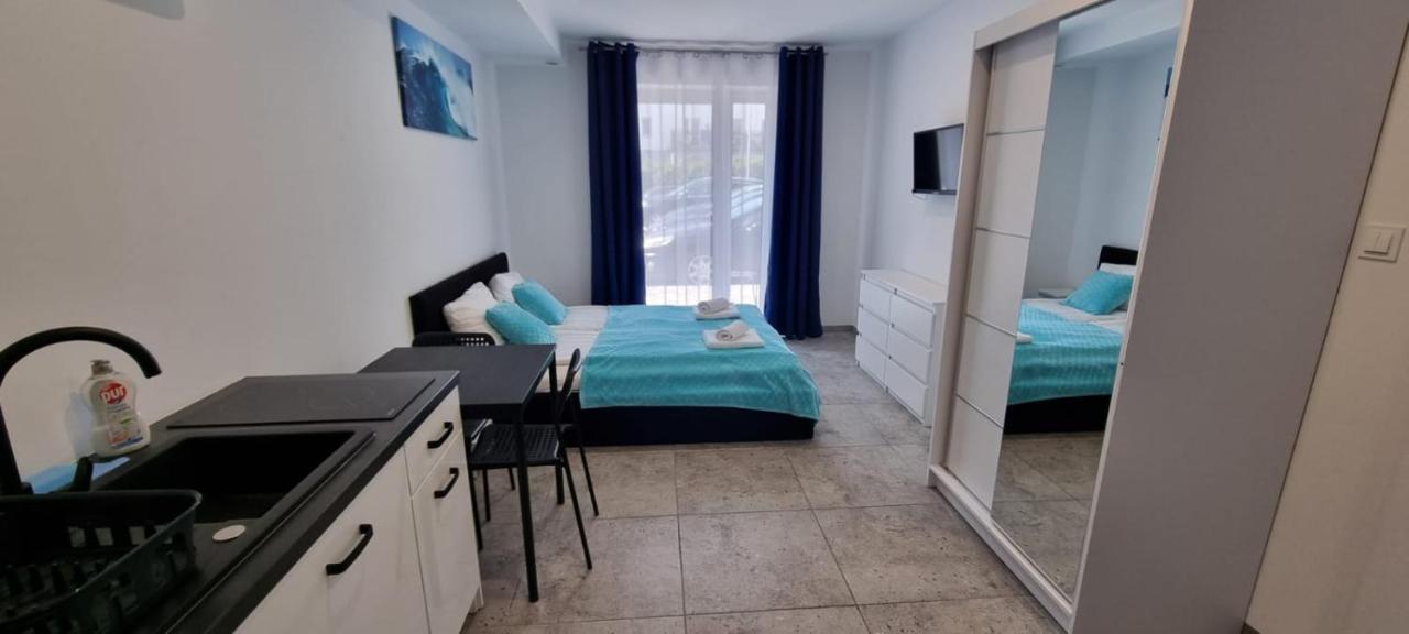 Apart Baltyk Pokoje & Apartamenty Łeba Exterior foto
